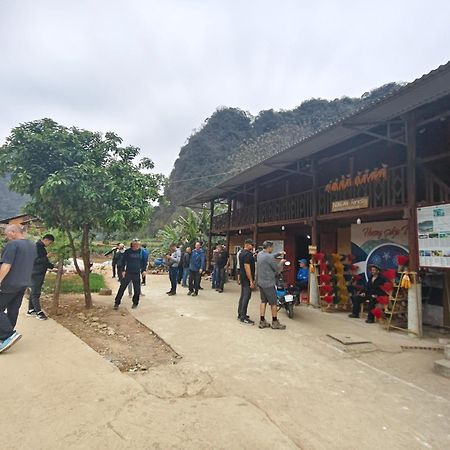 Nung An Homestay Quang Uyen Esterno foto
